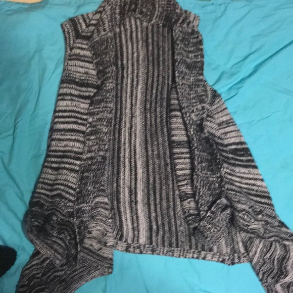 Over sized Sweater vest - Picture 1 of 1
